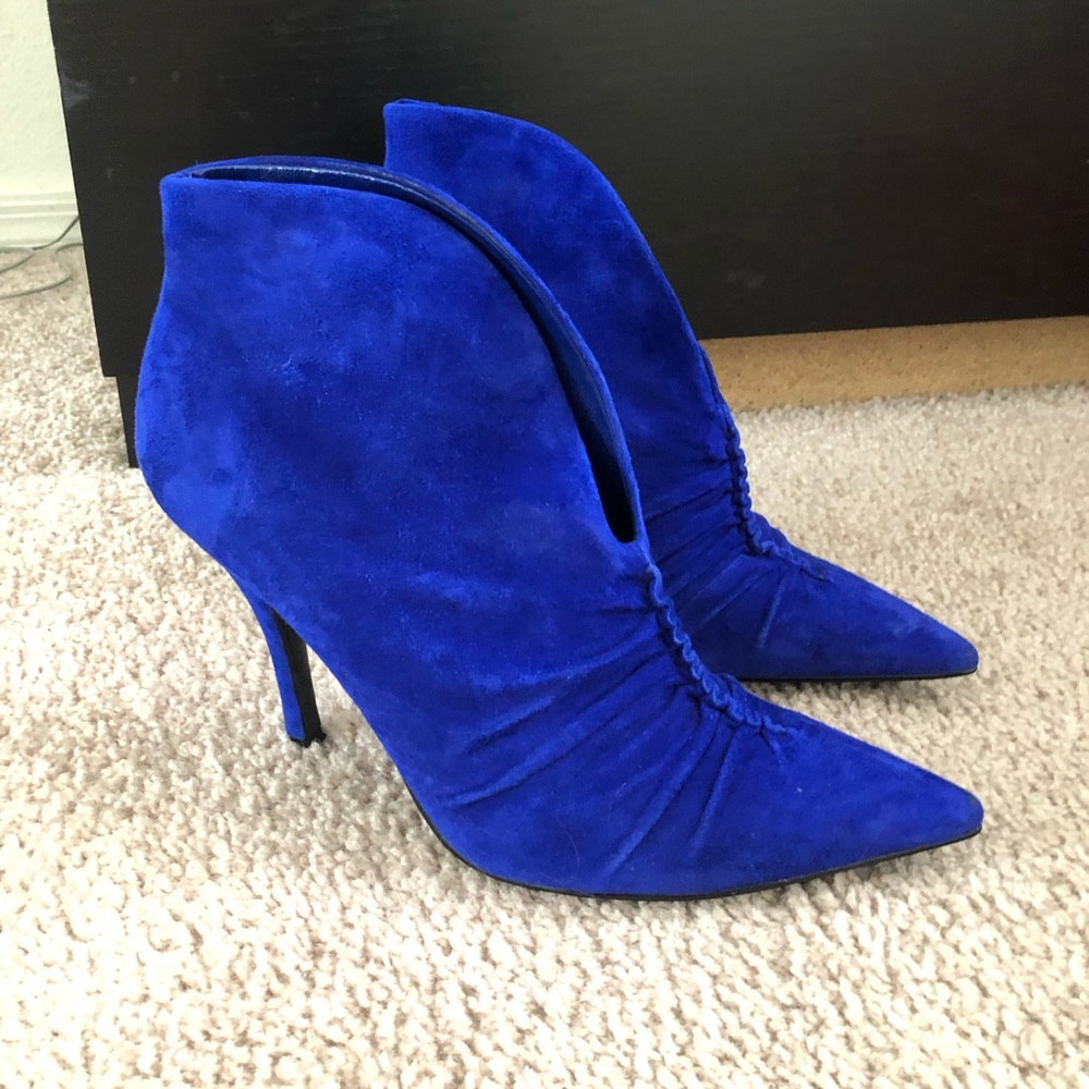 Women’s shoes